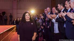 Videomesazhi i u.d presidentes dr. Vjosa Osmani Duket Se Ka Siguruar Votat E Mjaftueshme Per Presidente Ballkani Dw 31 03 2021