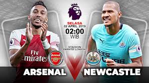 Arsenal take on newcastle united at the emirates stadium on monday and they can jump into third place in the premier league should they win. Prediksi Liga Primer Inggris Arsenal Vs Newcastle Duel Imbang Indosport