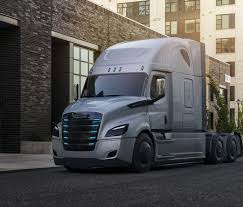 Volvo 2021 Semi Truck Release Date And Concept In 2020 Electric Truck Trucks Freightliner Trucks