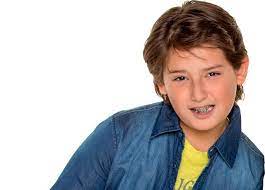 Mexican actor and singer who landed his breakthrough role of sebastián lascurain in the series mi corazón es tuyo in 2014 and earned a leading role as aristóteles in mi marido tiene familia in 2017. Pin On Mi Corazon Es Tuyo