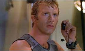 Deep blue sea 2 aus dem jahr 2018 gilt bei den meisten fans des ersten teils als völlige gurke, doch ich sage: Thomas Jane In Deep Blue Sea He Should Have Played Aquaman Thomas Jane Deep Blue Deep Blue Sea