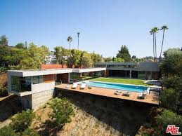 Inside Nick Jonas And Priyanka Chopra S Swanky New Home Beverly Hills Houses Beverly Park California Homes