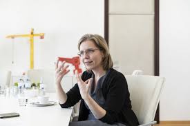 Im märz hatten mobilitätsministerin leonore gewessler und innenminister karl nehammer eine novelle gegen autoraser vorgestellt.diese wird demnächst vom parlament beschlossen. Klimaschutz Okolust Und Okofrust Die Furche