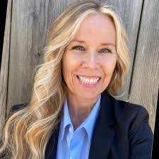 Kate Steffy's Instagram, Twitter & Facebook