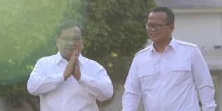 Berikutnya pada bulan agustus terdapat transaksi yang melibatkan edhy prabowo cs sebesar rp 436 juta. Prabowo Merasa Dikhianati Edhy Prabowo Dia Saya Angkat Dari Selokan Merdeka Com