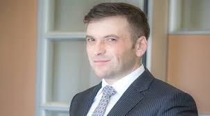 Clifford Chance Arhive