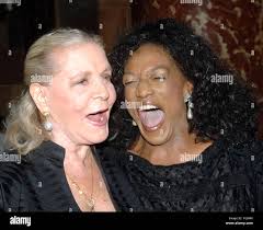 Duet singing hi-res stock photography and images