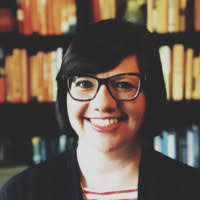 Kerri Dean's Instagram, Twitter & Facebook