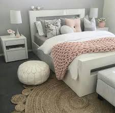 Continue to 11 of 21 below. Pinterest Claudiagabg With Images Comfy Bedroom Pink Bedroom Design Bedroom Design