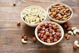 60% kandungan kakao di dalam cokelat hitam bisa membuat otak lebih waspada, serta meningkatkan kadar serotonin. Makanan Untuk Otak Berdasarkan Kandungan Vitaminnya Alodokter