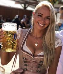Pin By Guardian On Bier In 2020 Oktoberfest Woman Oktoberfest Beer Girl