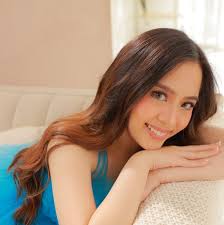 Ally Gonzales (@AllyGonzalesOfficial) • Facebook