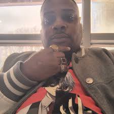 Roy Flanigan's Instagram, Twitter & Facebook