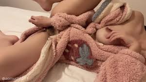 ノーブラノーパンもこもこ部屋着でバイブオナニー♡(素人個人撮影乳首巨乳デカ尻吸うやつ美女可愛い日本人OLスマホ自撮りJapaneseasian