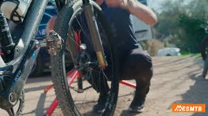 Tom pidcock bio, video, news, live streams, interviews, social media and more from the 2021 tokyo olympic games. Tom Pidcock Competira Con Una Bmc Fourstroke Y Ha Probado Infinidad De Ruedas