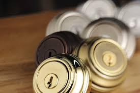 980/985 deadbolt the kwikset signature series 980 deadbolt is both tough and attractive. Kwikset 980s 11pv1 Venetian Bronze Single Cylinder Deadbolt From The 980 Signature Series Pullsdirect Com