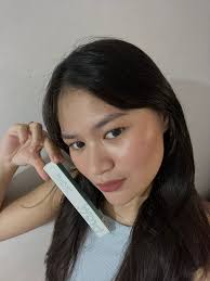 really love this brow pencil! the tip is super thin so it's easy to fill in  and draw natural-looking strokes. it's also smooth, not too waxy and stays 