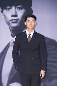 Published tue, mar 3 20209:02 am estupdated tue, mar 3 20209:15 am est. Song Joong Ki Jeon Yeo Bin And 2pm S Taecyeon Talk About How They Were Cast In Vincenzo And More Soompi