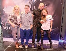 Cântăreața andreea antonescu și omul de afaceri traian spak au fost căsătoriți timp de aproape 9 ani. Antoneasca Si SoÅ£ul Dat DispÄƒrut Au Iesit La Film Click