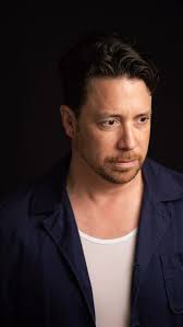 I spent the whole of yesterday shooting a fun little project which I'll  have to tell you about later… but I realised just this morning that we  didn't get a single behind-the-scenes