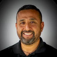 Erik Tavarez's Instagram, Twitter & Facebook