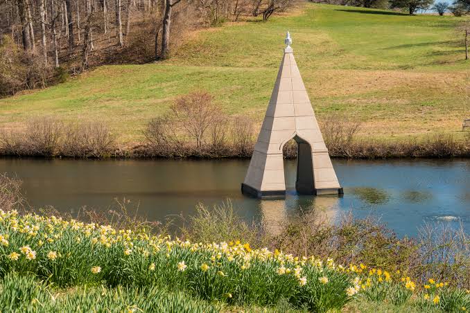 Follies: Architectural Whimsy in the Garden and Mark Dion: Follies - Panorama