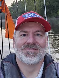 Larry Hardee's Instagram, Twitter & Facebook