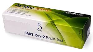 Nach 1 minute die farbe des nachweisfeldes mit der farbskala auf dem etikett. Aesku Rapid Sars Cov 2 Diesen Corona Selbsttest Verkauft Aldi Ab Samstag In Den Filialen