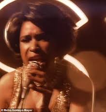 Respect trailer showcases Jennifer Hudson's vocal and acting talent in this  Aretha Franklin biopic