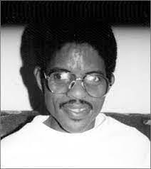 Robin Dendy's Instagram, Twitter & Facebook