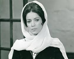 Michèle cortes de leone y fabianera , daha çok sahne adı françoise fabian olarak bilinir ( fransızca: Film Cinema Francoise Fabian Raphael Ou Le Debauche Old Photo 1971 Fotografie Bits Of Our Past Ltd