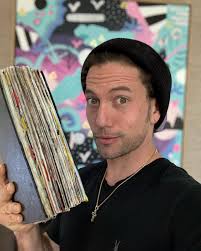 Woah! I found my old scrapbook journal from when I was barely 20 years old  !!! Featuring “baby-Jackson” back when I was first starting out as an  actor… dang … I was