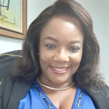 Sharon Mantle's Instagram, Twitter & Facebook