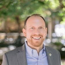 Daniel Wolcott's Instagram, Twitter & Facebook