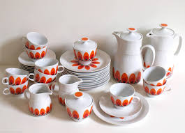 Pin Auf East German Ddr Tableware Design