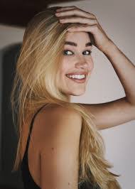 Olivia Nelson's Instagram, Twitter & Facebook