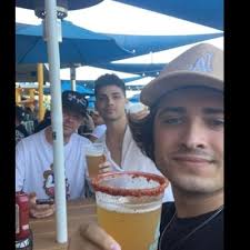 Cole Manclow (@CManclow)