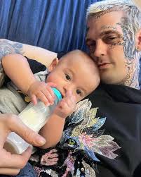 Aaron Carter qua đời ở tuổi 34