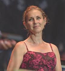 People who liked helen sjöholm's feet, also liked: Skonsjungande Helen Sjoholm Slog Igenom Som Kristina Fran Duvemala Vem Ar Hon Zenzationella Manniskor Et Facto