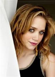 Weeds Comes Between Olsen Twins