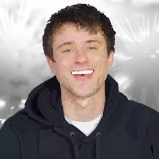 He has a beautiful smile! : r/AlecBenjamin
