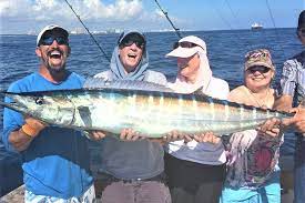 Good edible fish, pretty fish, big game fish all can be caught without going offshore many miles. 4 Hour Shared Big Game Deep Sea Fishing Charter In Fort Lauderdale 2021