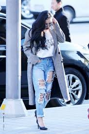 Skinship Yungi In 2020 Korean Fashion Kpop Outfits Airport Fashion Kpop