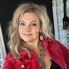 Anyone have some classic tupperware?  https://doyouremember.com/92451/vintage-tupperware-worth-money