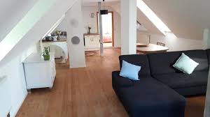 Wohnen in lauf an der pegnitz der aktuelle durchschnittliche quadratmeterpreis für eine wohnung in lauf an der pegnitz liegt bei 10,08 €/m². Zentrumsnahe Dachwohnung In Gruner Oase Wohnung Lauf An Der Pegnitz