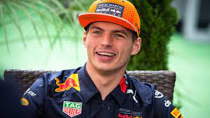 Max verstappen vermaakte zich prima tijdens de gp van japan. Red Bulls Max Verstappen Im Interview Rivalitat Selbstvertrauen Auto Motor Und Sport