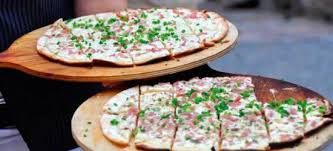 Very reasonably priced, friendly staff, liked the drinks (french cidre, engel beer, etc) andré seidel july 15, 2015. Le Feu Der Flammkuchen Herford Menu Preise Restaurant Bewertungen Tripadvisor