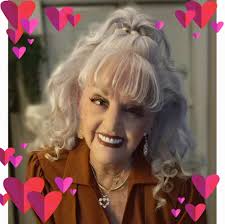 Dusting off the blazer for today's show! Happy Tuesday and like the wall in  our dressing room says— be “Bold.” 😊👏