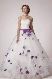 La nostra redazione ha scovato gli abiti da sposa colorati 2021 più belli, tra cui scegliere se il bianco, per voi, non è un'opzione senza. Poppy Abiti Da Sposa Colorati In Tulle E Raso Decorazioni Di Perline Abiti Da Sposa Colorati Abiti Da Sposa Abiti