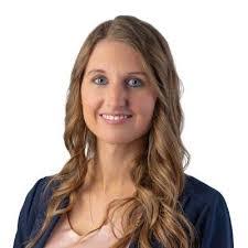 Kari Osborn's Instagram, Twitter & Facebook